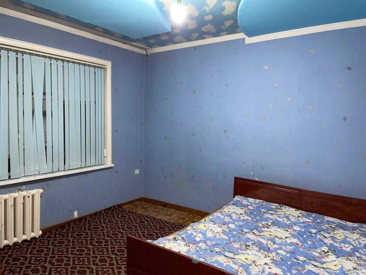 Янгабад базар 2/2/4 77 серия кирпич 2*6 лоджия 58 м2! Срочно 48900 !