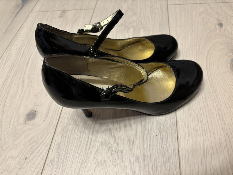 Pantofi toc lacuiti Steve Madden marimea 38