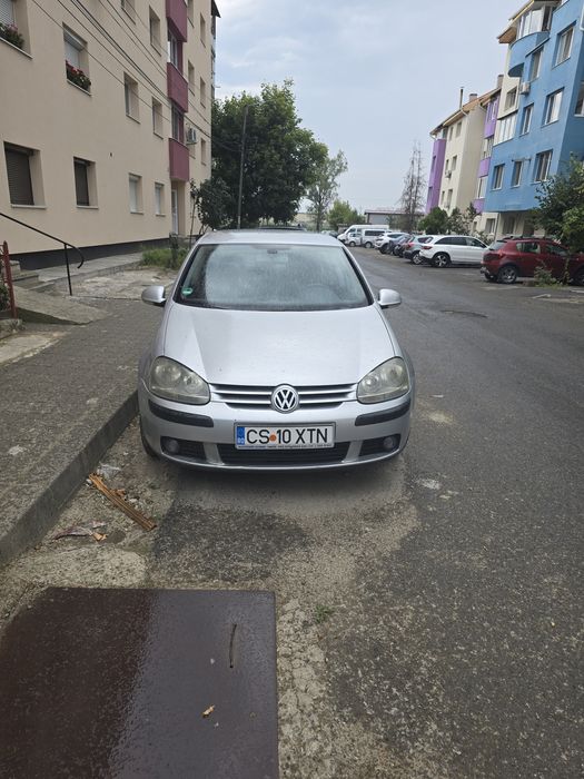 Golf V,1.6 FSI an 2004