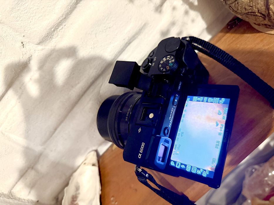 Фотоапарат Sony A6000