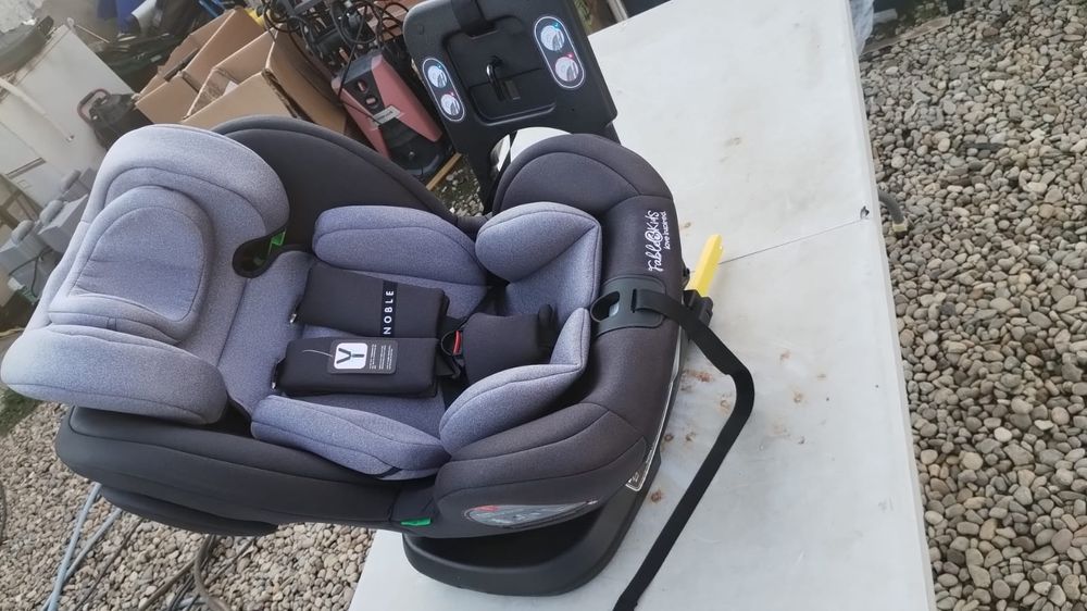 Scaun de bebelusi cu isofix poziție ee somn și rotire 360 grade