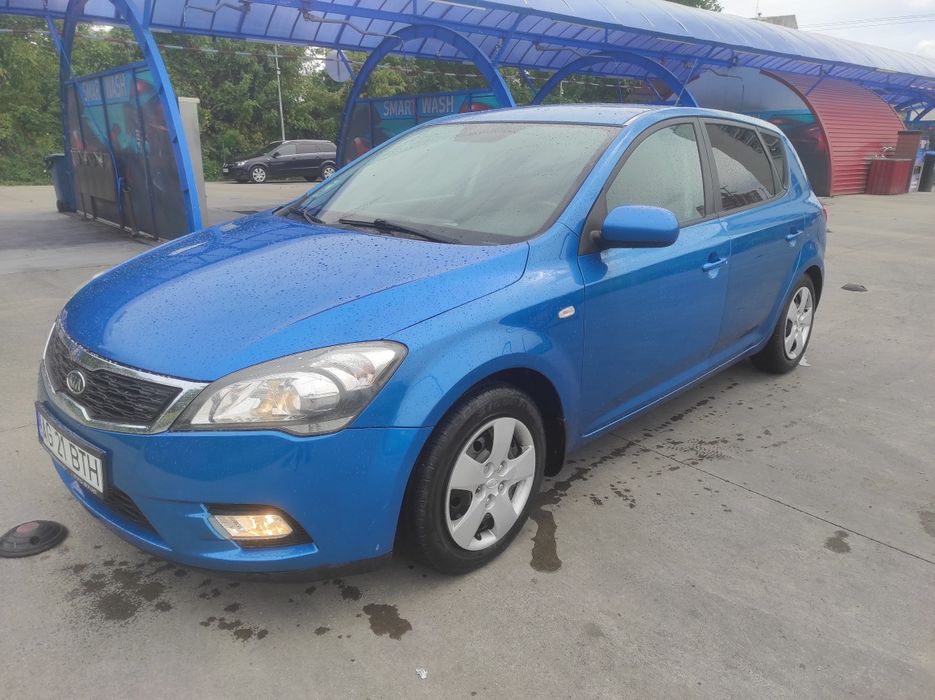 Vând/schimb KIA ceed facelift 2010 1.4 benzina