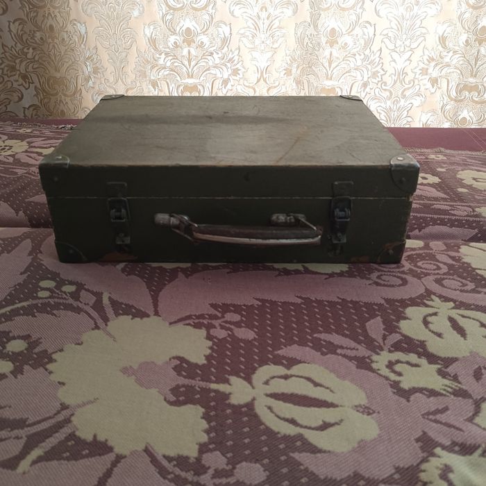 чемодан армеский