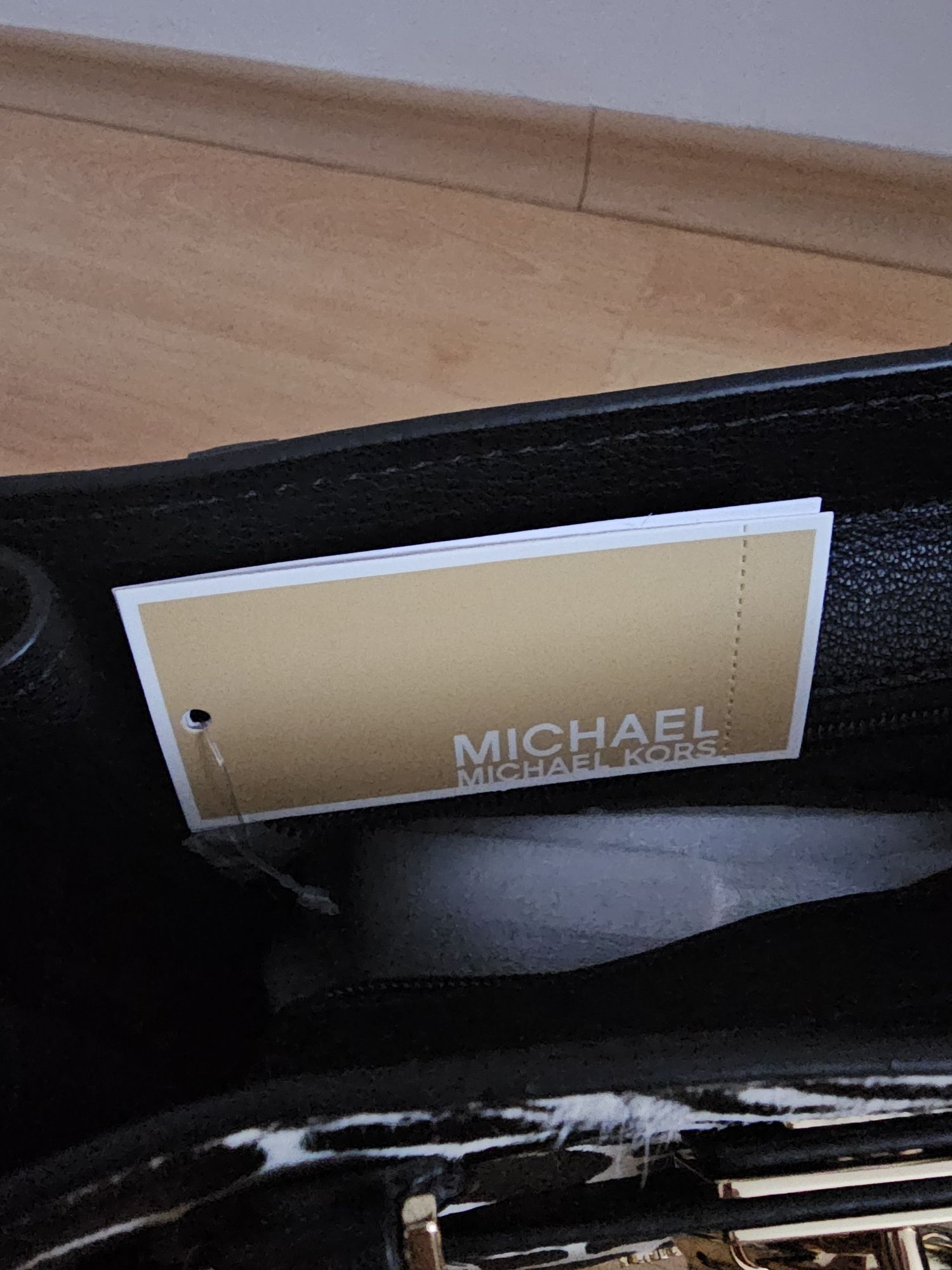 Чисто нова дамска чанта Michael Kors