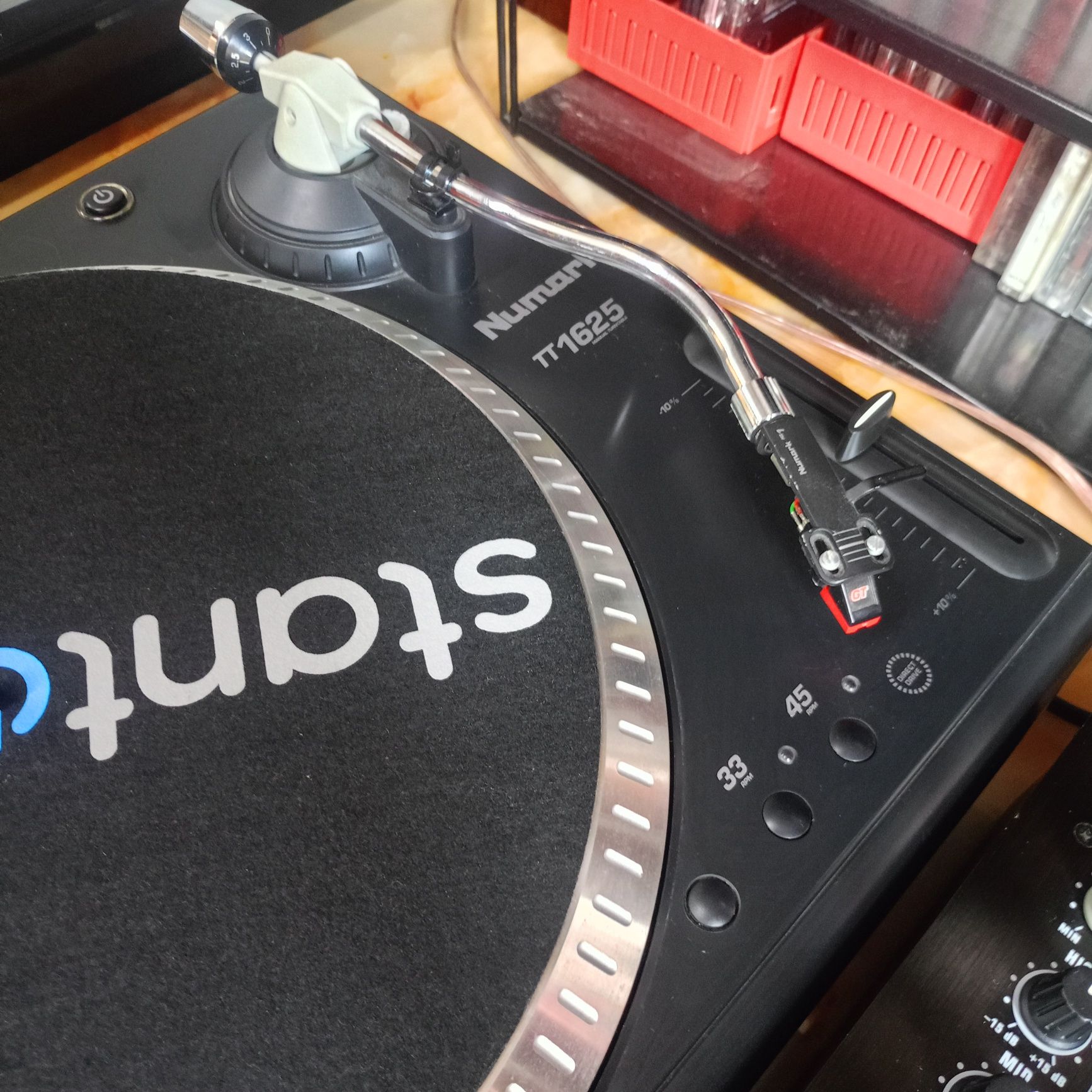 Грамофони Numark TT1625 Direct drive 2br.mixer behringer 750