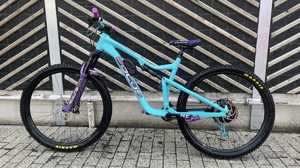 Bicicleta full suspension Focus jam 6.9