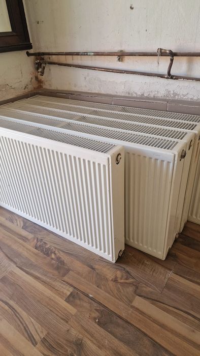 Vând Calorifere ptr încalzire de diferite dimensiuni