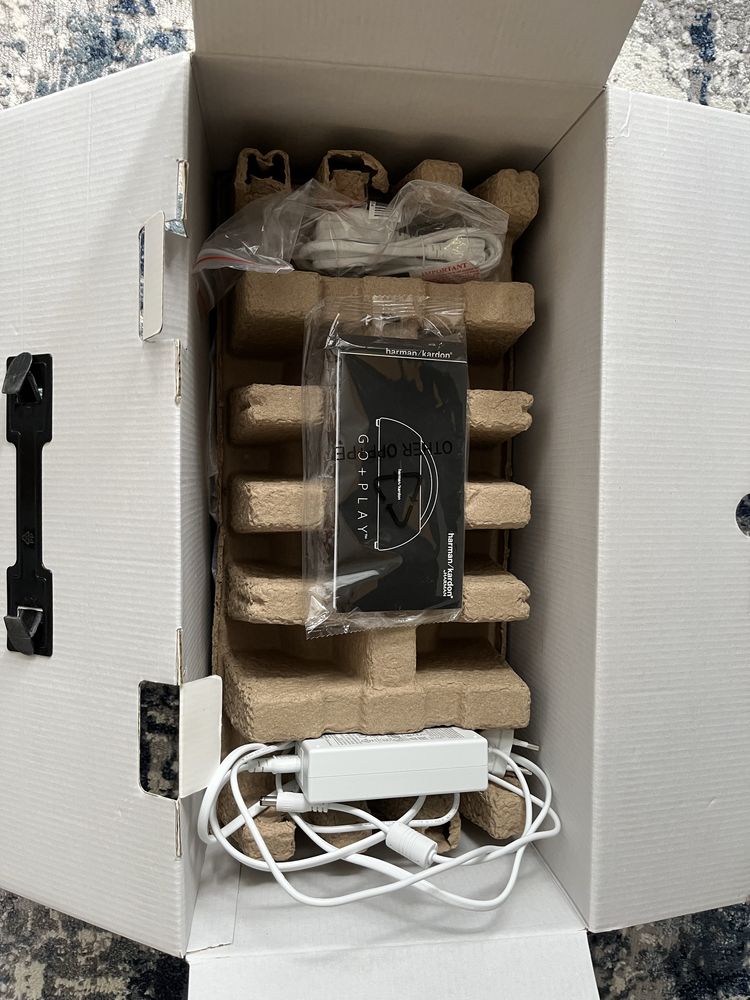 Harman Kardon Go + Play Bluetooth колона, като нова, в гаранция, 100w