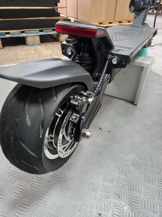 Електрическа тротинетка Yume Hawk Pro 60v 30ah