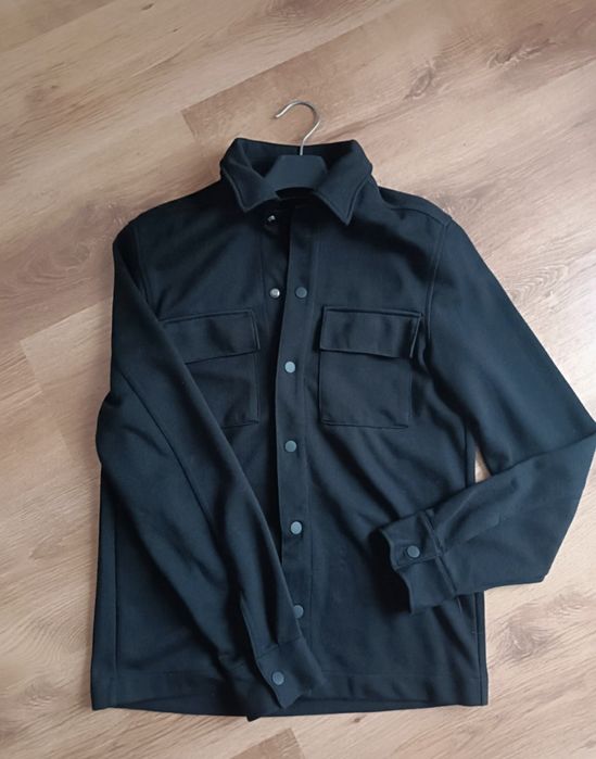 Camasa tip jacheta H&M ( zara, adisas, nike, puma)