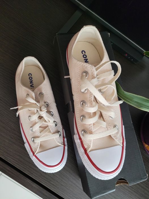 Нови кецове Converse
