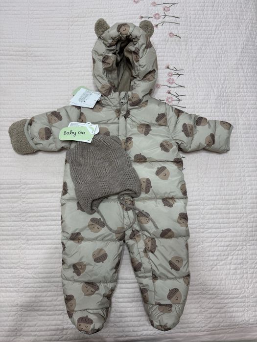 Продам зимний комбинезон baby go