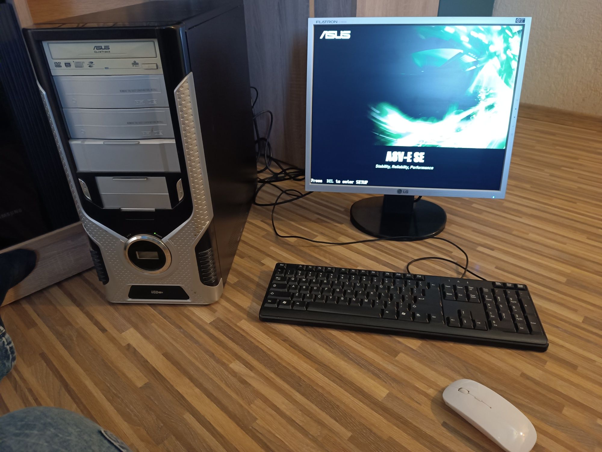 Calculator Monitor PC