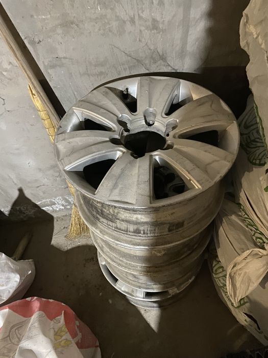 Продам диски на прадо оригинал r 16