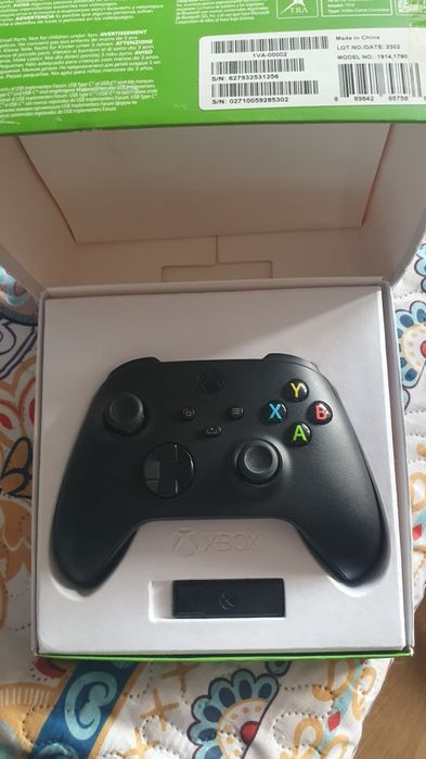Controller gamepad maneta noua Xbox One Series XS cu acumulatori stick