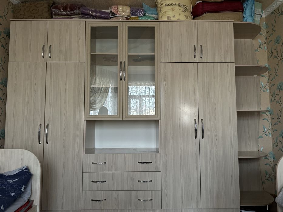 Продаю качественный шкаф, изготовленный вручную на заказ