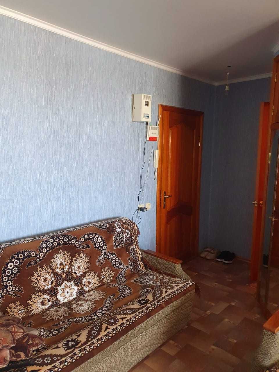 Продам 2-комнатную квартиру в развитом микрорайоне