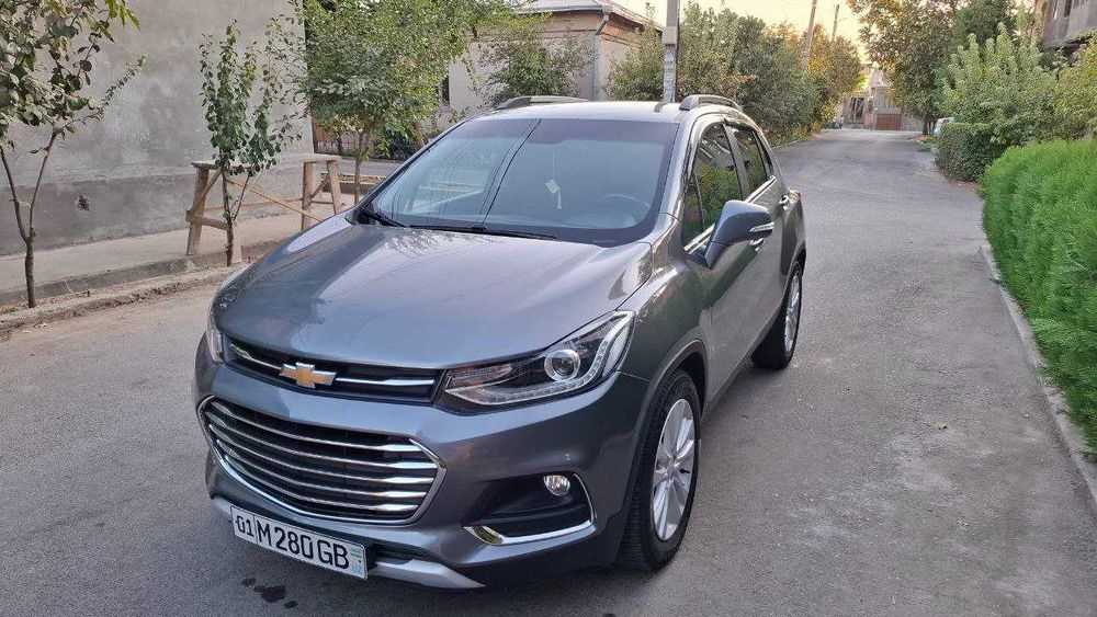 Tracker 1 Premier