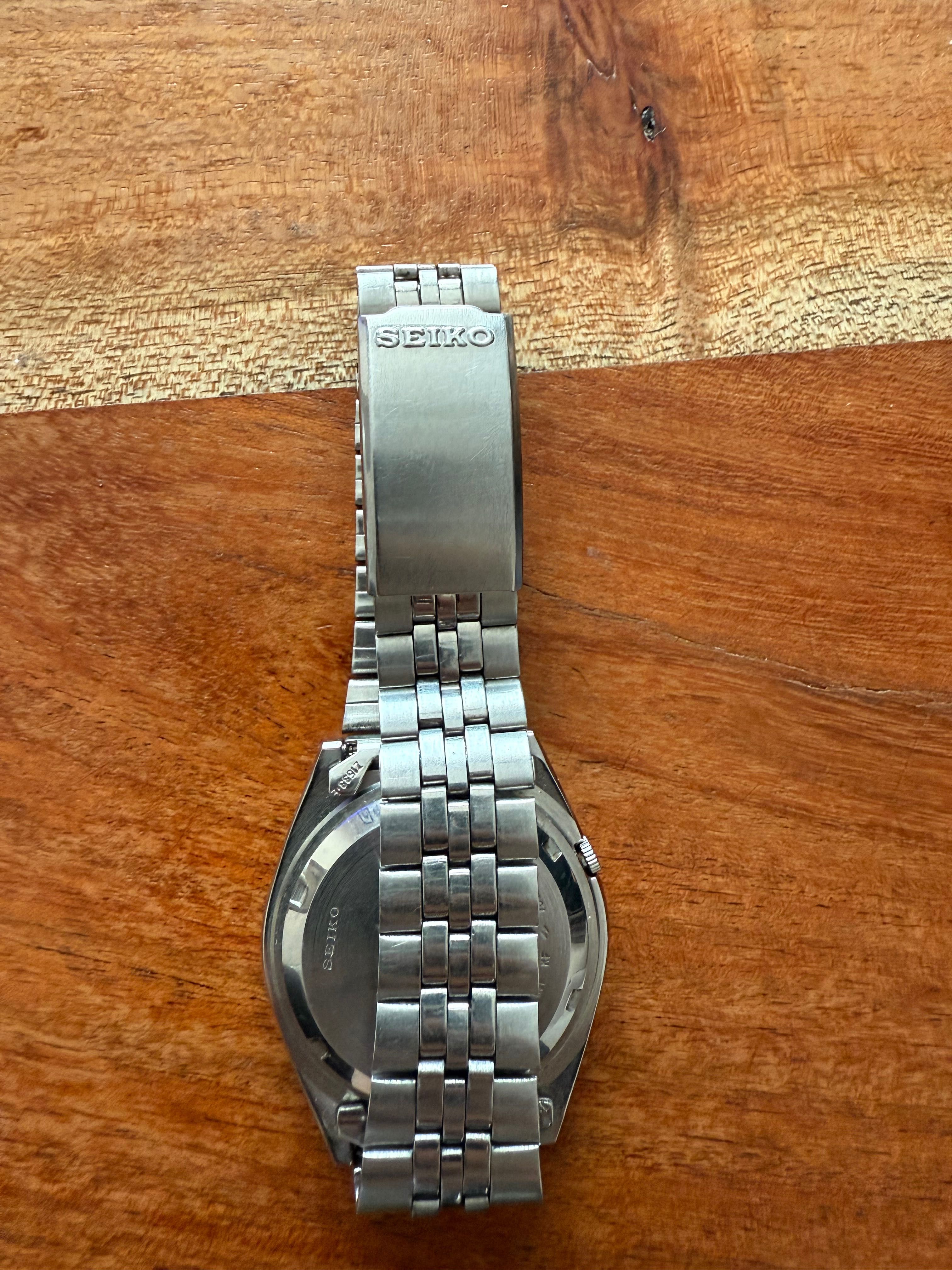 Часовник SEIKO 5 автоматичен