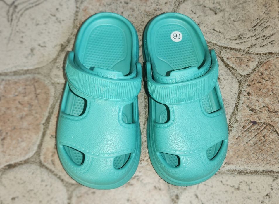 Saboți pentru băieți