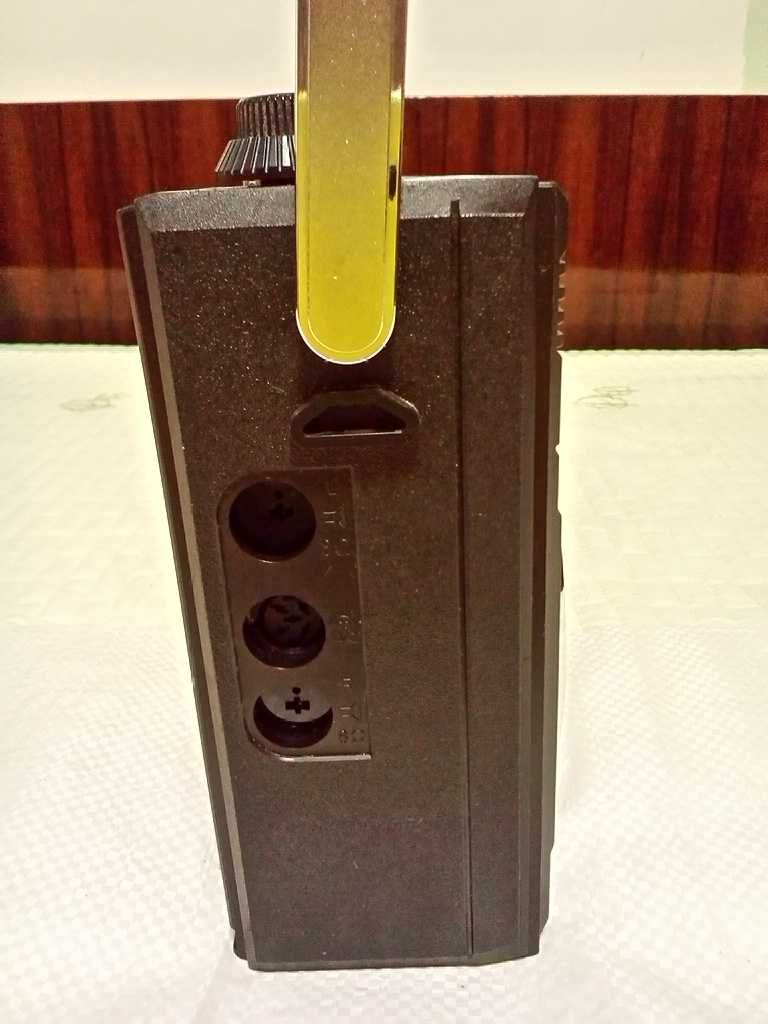 Radiocasetofon ITT Nokia Polo cassete 811 .