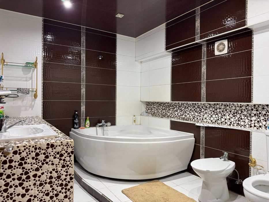 Ц-5.Массив Киёт.Джентельмен Паб.С метелью и техникой.