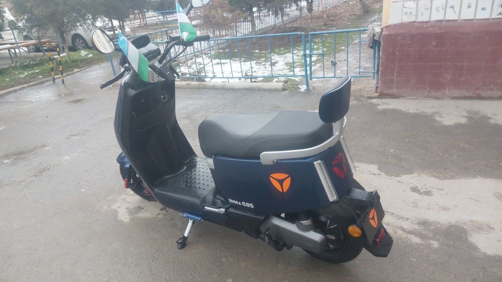 Скутер йадиа Е 8 С модил