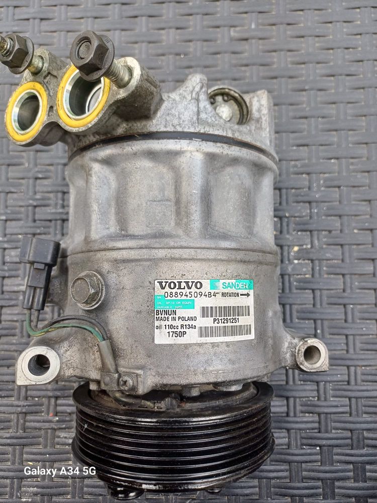 Compresor ac Volvo  V 40 1, 6 diesel. 2013. 2019  cod P31291251.