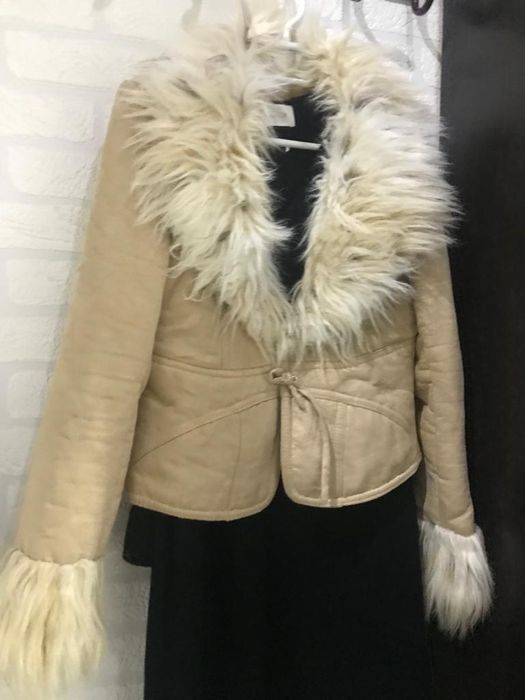 Paltoane dama diverse!