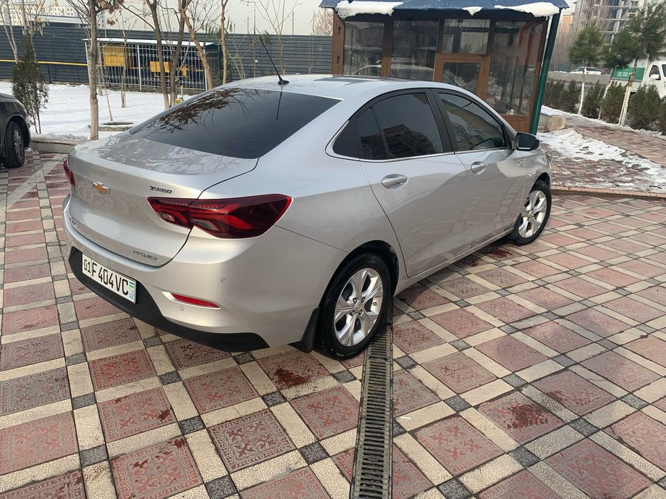 Chevrolet Onix Premier 2 Turbo AT