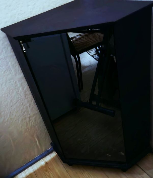 Ъглов шкаф барче