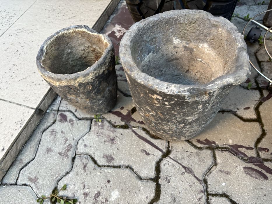 Vase pentru topit metale
