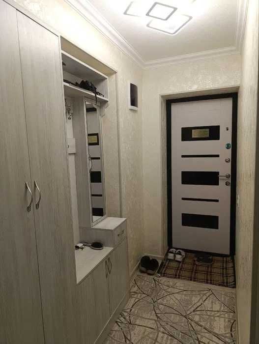 Продается квартира 2/1/5. Два балкона 2/6 и 1/3. Евро