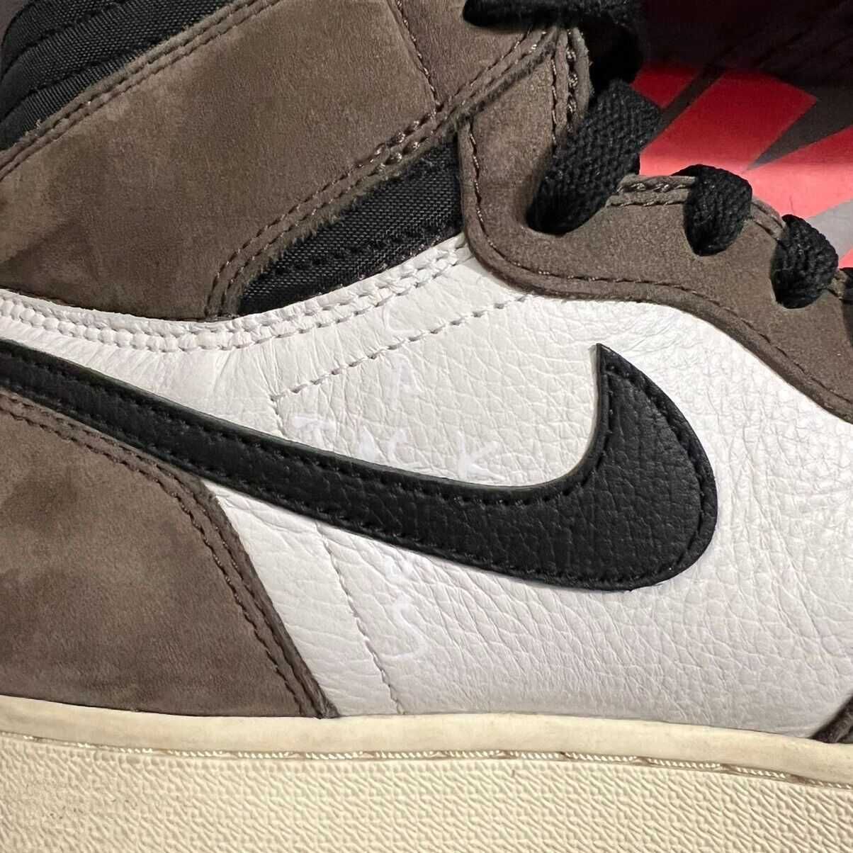 Air Jordan 1 Nike OG High Travis Scott Dark Mocha