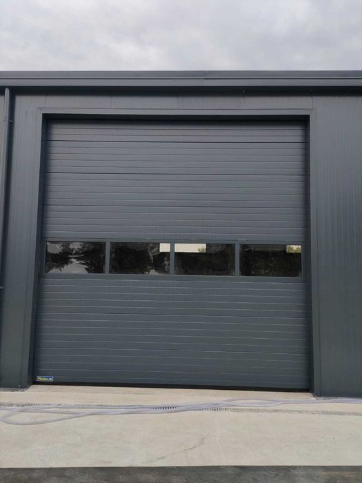 Fabrica de usi de garaj si industriale, productie + livrare (vanzator)