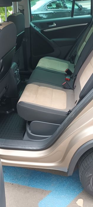 Vând Vw Tiguan 2.0 TSI 4×4 2012 +g.p.l.