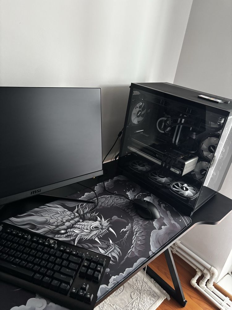 Pc gaming rx 7900xtx nitro + ryzen 5 9600x