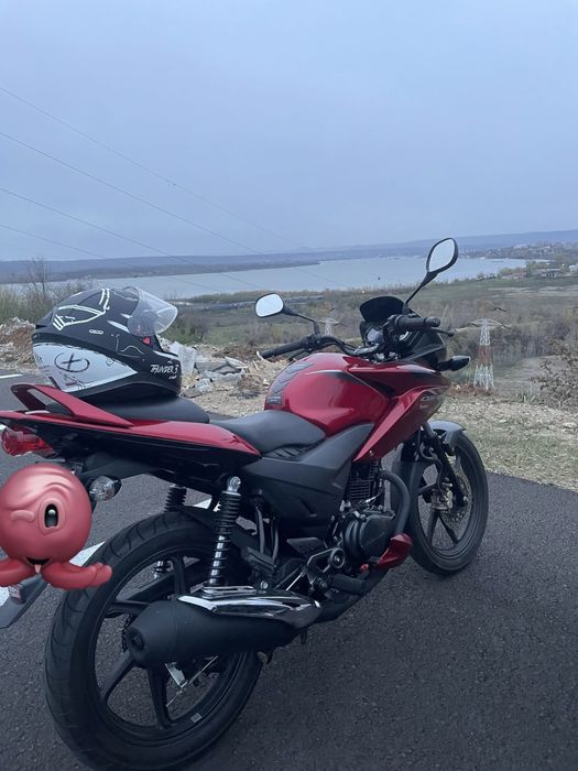 Motocicleta honda CBF125M