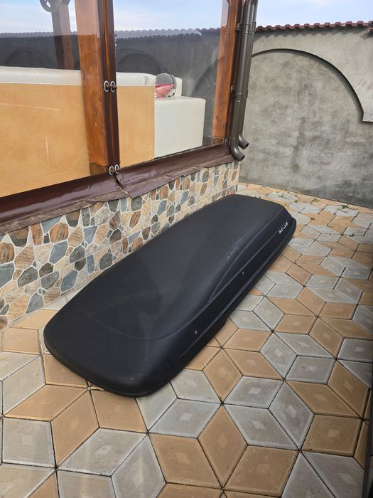 Cutie portbagaj Thule + bari transversale