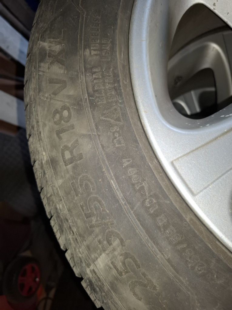 лети джанти Bmw x5 e53 оригинални с гуми зимни 255 55 18