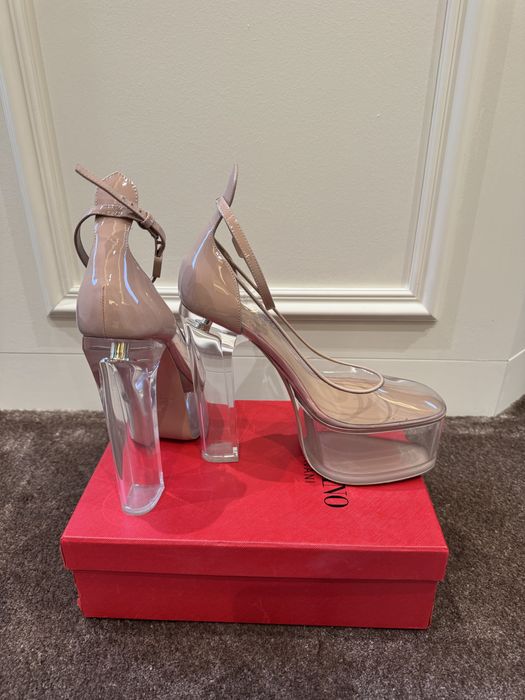 Valentino Garavani Runway