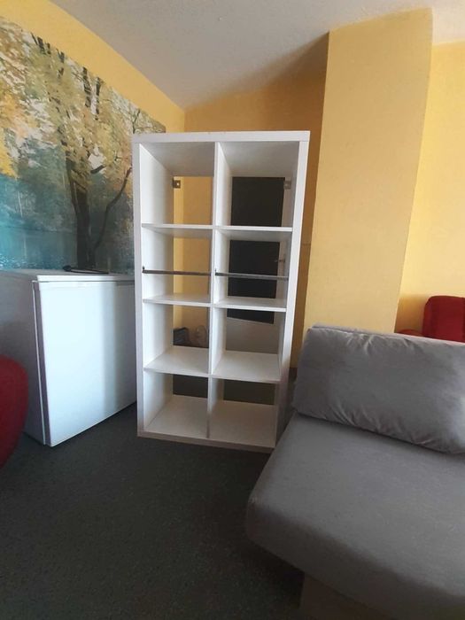 Секция от тип етажерка IKEA