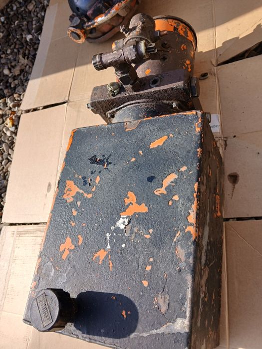 Cilindru, pompa basculare