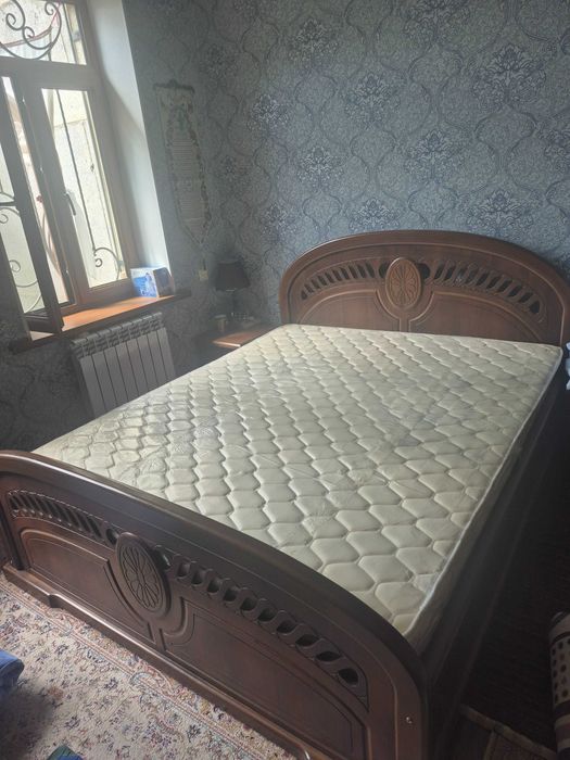 Двухместная кровать