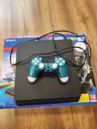 Vând playstation4