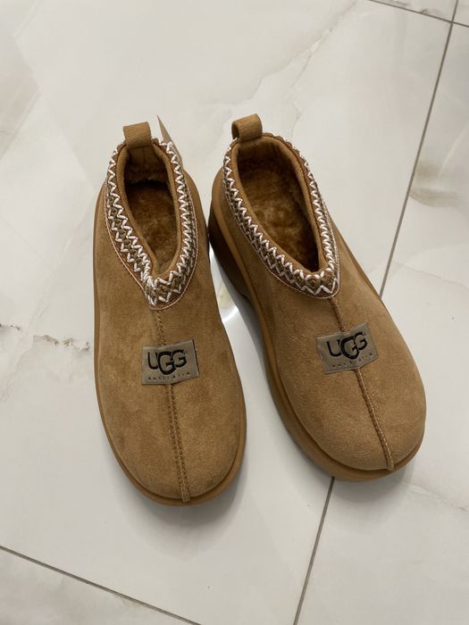 Ugg uri noi  , marime 37