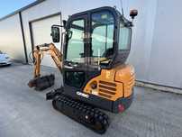 Excavator pe senile CASE CX19c 2100 kg 1100ore 3 cupe
