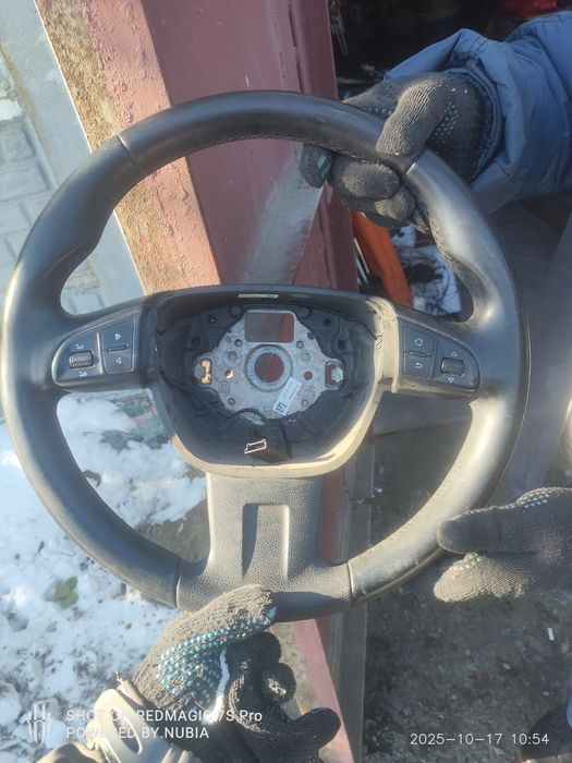 Продам запчасти на шкоду