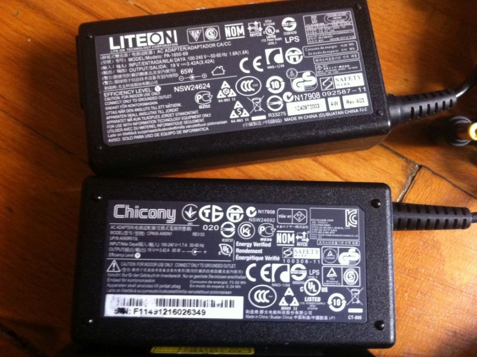 Incarcator laptop Acer 19V, Packard Bell 19v alimentator ACER original