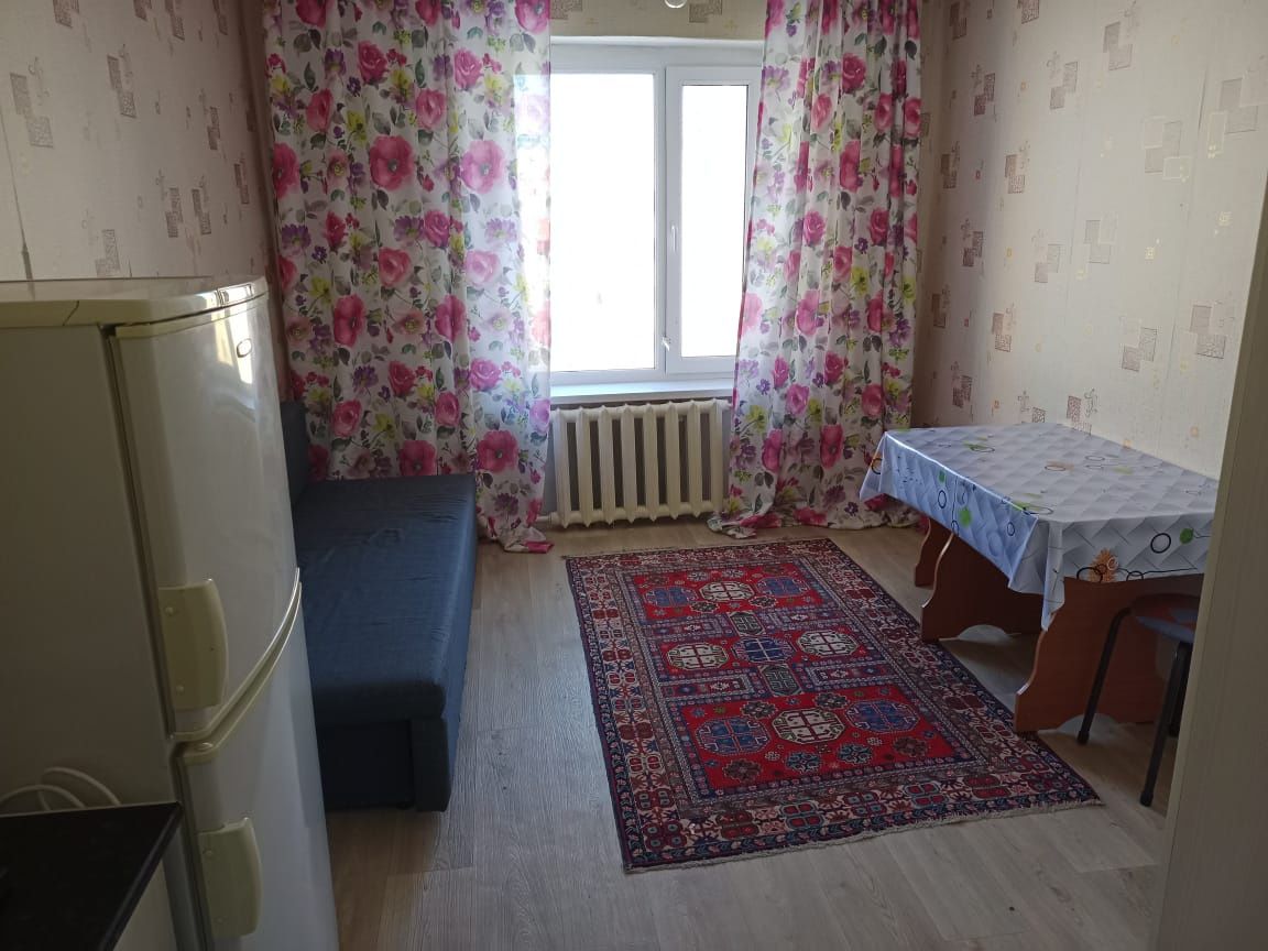 Срочно сдается комната в общежитии района ЕВРАЗИЯ на длительный срок